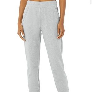 Alo Yoga Unwind Sweatpant